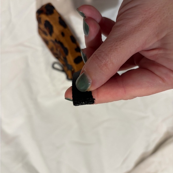 Baggu crescent key chain - Picture 3 of 3